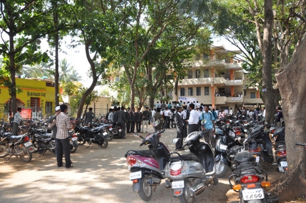 VIDYAVAHINI COLLEGE